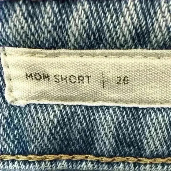 Pacsun Mom Shorts Cufted Blue Light Wash Denim Jean Shorts Size 26 - Picture 10 of 11